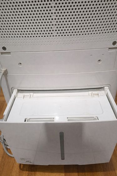 พัดลมไอเย็น Hatari AC PRO 12 ลิตร Air Cooler มือสอง สภาพดีมาก ใช้ประมาณ 7 เดือน แถมเจลทำความเย็น 2 ก้อน  รูปที่ 7