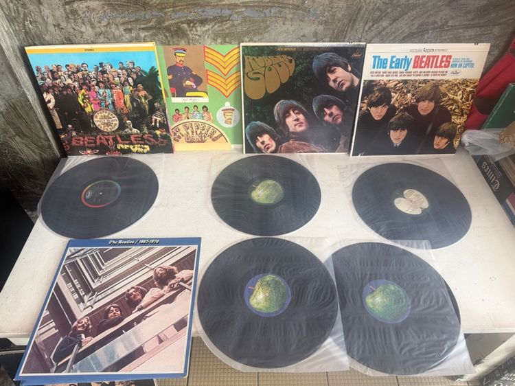 Box Set แผ่นเสียง 12 นิ้ว The Beatles and Wing “Blue Box” – Custom Collector’s Set Limited Curated Collection (1973–1983) รูปที่ 17