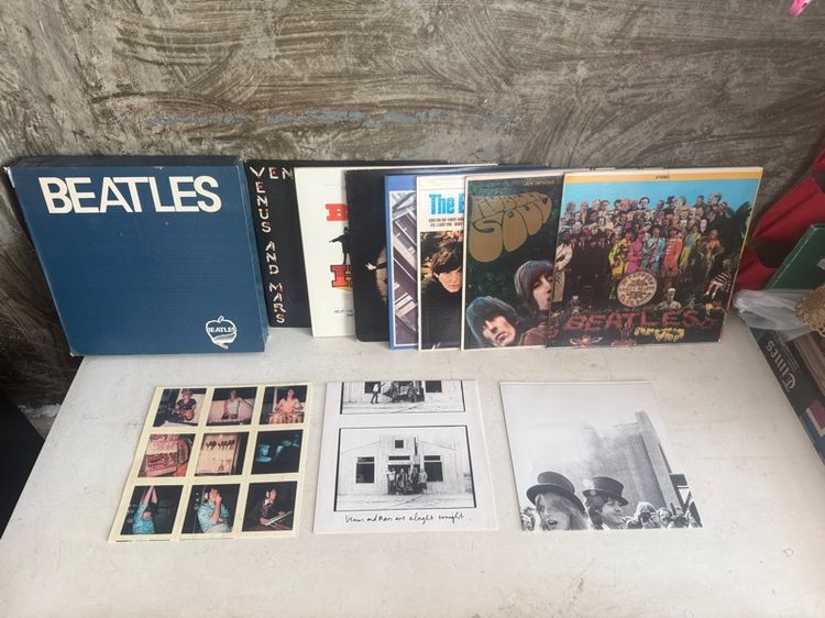 Box Set แผ่นเสียง 12 นิ้ว The Beatles and Wing “Blue Box” – Custom Collector’s Set Limited Curated Collection (1973–1983) รูปที่ 18
