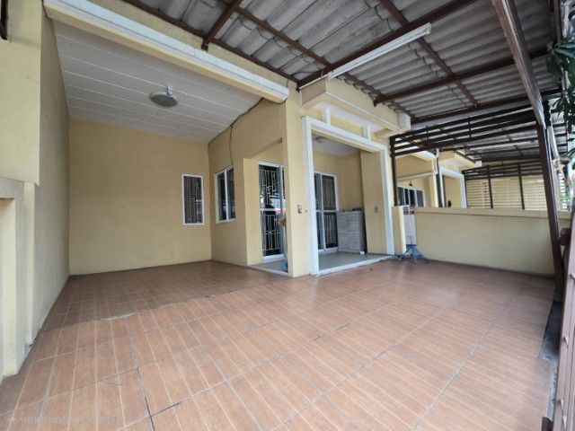 มีบางส่วน ใช่ ทาวน์เฮ้าส์ หมู่บ้านพิศาล บางขุนเทียน14 สภาพดี พร้อมอยู่ รูปที่ 4