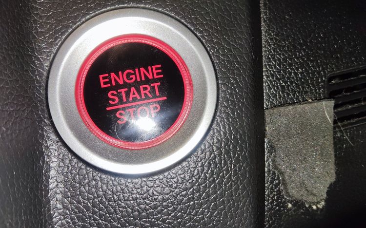 Honda Jazz 2018 1.5 V i-VTEC Sedan เบนซิน เกียร์อัตโนมัติ ขาว รูปที่ 3