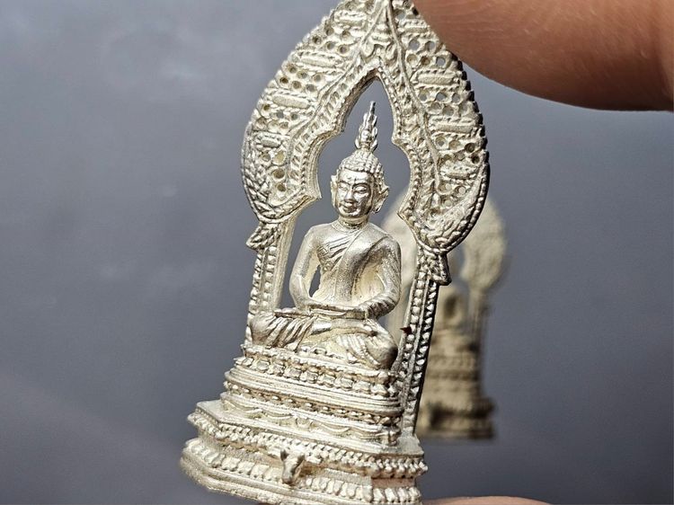 พระกริ่งนิรันตราย - พระชัยนิรันตราย เนื้อเงิน ฉลองสิริอายุครบ 96 ปี (๘ รอบ) วัดราชประดิษฐสถิตมหาสีมาราม ปี2543 พร้อมกล่อง รูปที่ 5