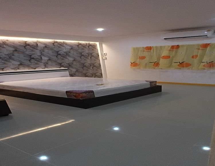 ตกแต่งครบ 4ห้องนอนขายหมู่บ้านชอรุ่งเรืองหก20วาใกล้เทศบาลบางบัวทอง   รูปที่ 3