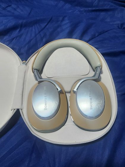 bowers  wilkins px8