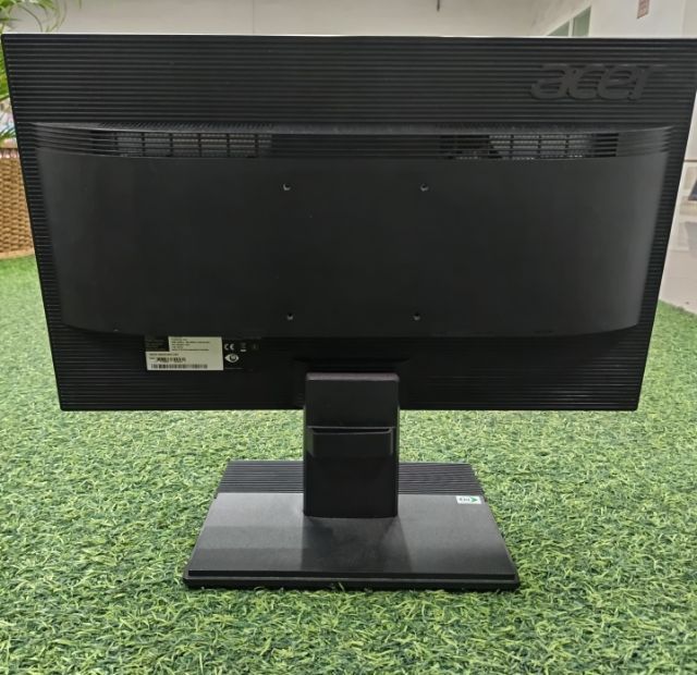 ขายจอคอม มือสอง Acer รุ่น V226HQL 
จอคอมพิวเตอร์ หน้าจอขนาด 21.5 นิ้ว 
 พร้อมพอร์ตเชื่อมต่อ VGA, DVI และ HDMI 
 รูปที่ 6