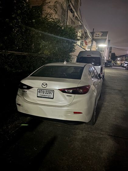 Mazda Mazda3 2015 2.0 E Sedan เบนซิน เกียร์อัตโนมัติ ขาว รูปที่ 3