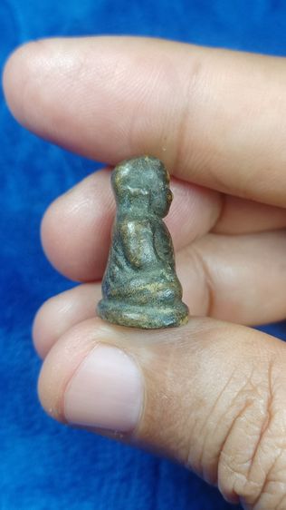 พระรูปหล่อ หลวงพ่อเงินปืนแตก พ.ศ.2528 พิมพ์นิยมเล็กพรุน รูปที่ 4