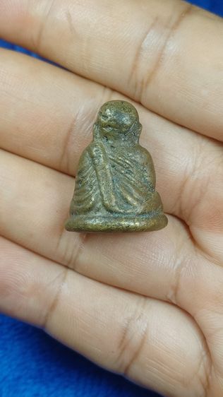 พระรูปหล่อ หลวงพ่อเงิน รุ่นฟ้าคำรณ พ.ศ.2534 พิมพ์ใหญ่ รูปที่ 2