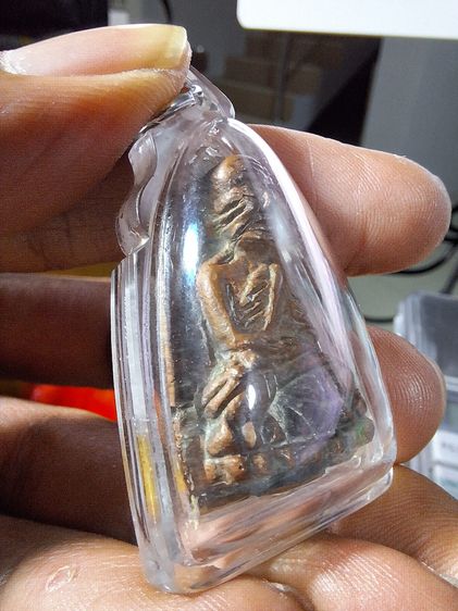 เหรียญหล่อ หลวงปู่ทวด เตารีด รูปที่ 4