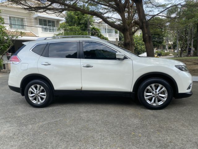 Nissan X-Trail 2015 2.0 V 4WD Utility-car เบนซิน ไม่ติดแก๊ส เกียร์อัตโนมัติ ขาว รูปที่ 2