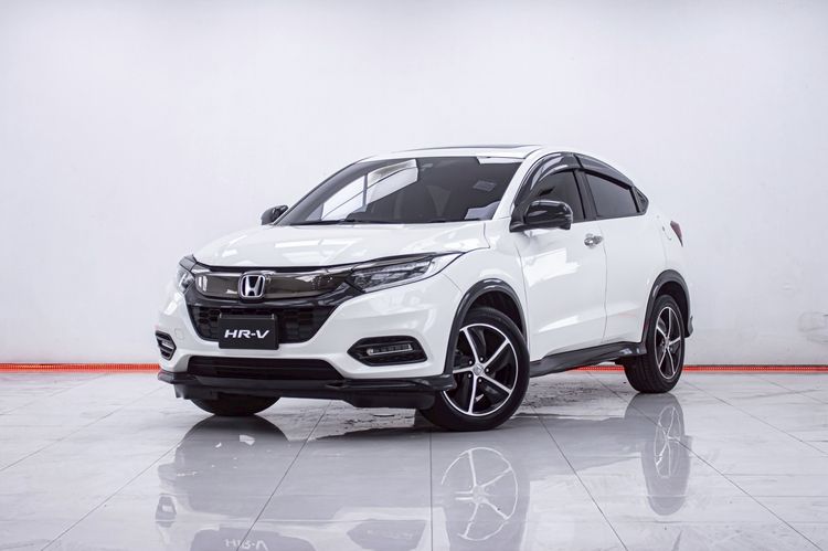 รถ Honda HR-V 1.8 RS สี ขาว