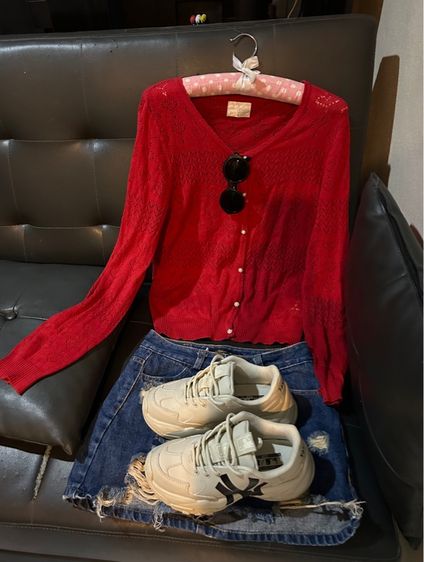 แดง EU 36 เสื้อไหมพรม อื่นๆ เสื้อแขนยาวไหมพรมมือสอง