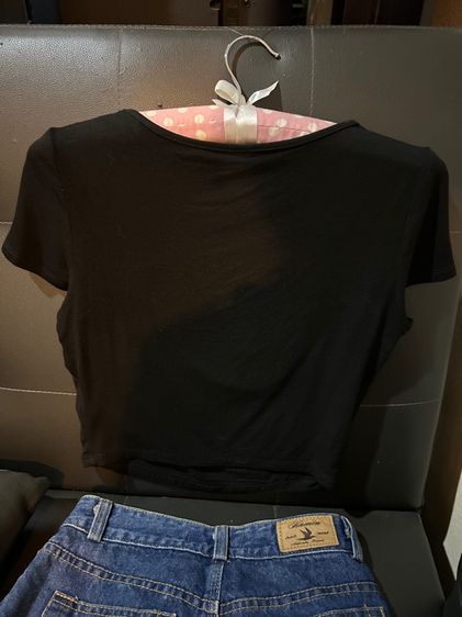 เสื้อครอปมือสองผ่าช่วงอกเซ็กซี่นิดๆ รูปที่ 4