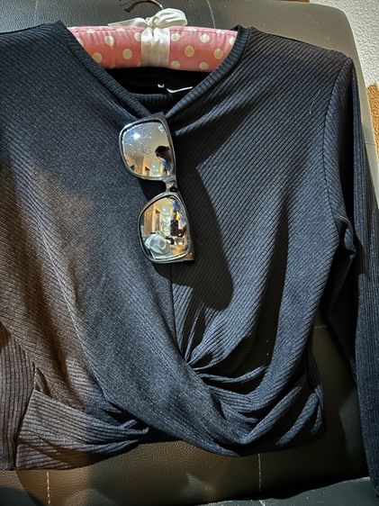 เสื้อครอปแขนยาวมือสอง รูปที่ 4