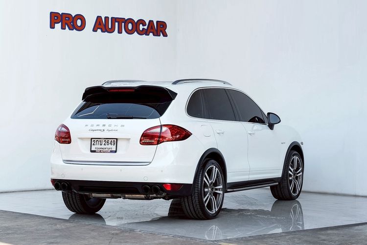 Porsche Cayenne 2013 3.0 S E-Hybrid 4WD Utility-car เบนซิน ไม่ติดแก๊ส เกียร์อัตโนมัติ ขาว รูปที่ 3