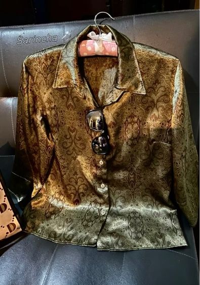 เสื้อเชิ๊ตมือสองลายวินเทจ