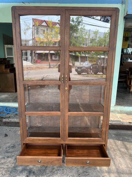 ตู้ไม้สัก