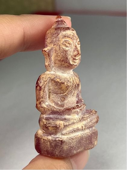 พระแก้วกรุฮอด เนื้อหินจุยเจีย หน้าตัก 1 นิ้ว สูง 2.3 นิ้ว รูปที่ 3