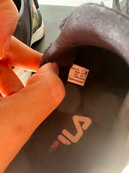 รองเท้าผ้าใบ รูปที่ 4