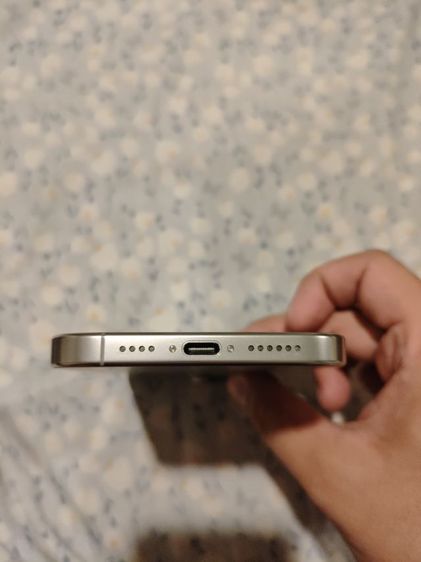 iPhone 16 Promax เครื่องศูนย์ไทยไม่ใช่ LL สภาพนางฟ้าประกันเหลือ แบต98 รูปที่ 3
