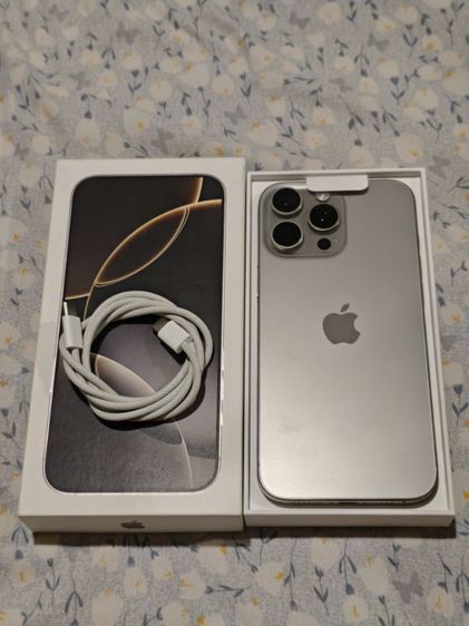 256 GB iPhone 16 Promax เครื่องศูนย์ไทยไม่ใช่ LL สภาพนางฟ้าประกันเหลือ แบต98