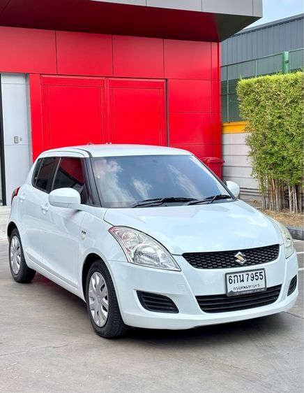 รถ Suzuki Swift 1.2 GL สี ขาว