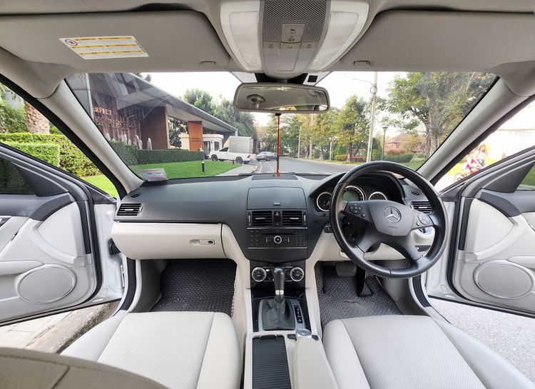 Mercedes-Benz C-Class 2010 C200 CGI Sedan เบนซิน เกียร์อัตโนมัติ บรอนซ์เงิน รูปที่ 4