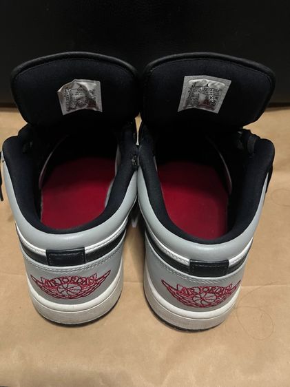 Nike jordan low smoke grey ขายเหมา แพ็คคู่ 3500 ซื้อมา 10,xxx รูปที่ 4