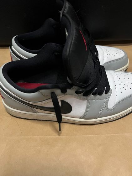 Nike jordan low smoke grey ขายเหมา แพ็คคู่ 3500 ซื้อมา 10,xxx รูปที่ 2