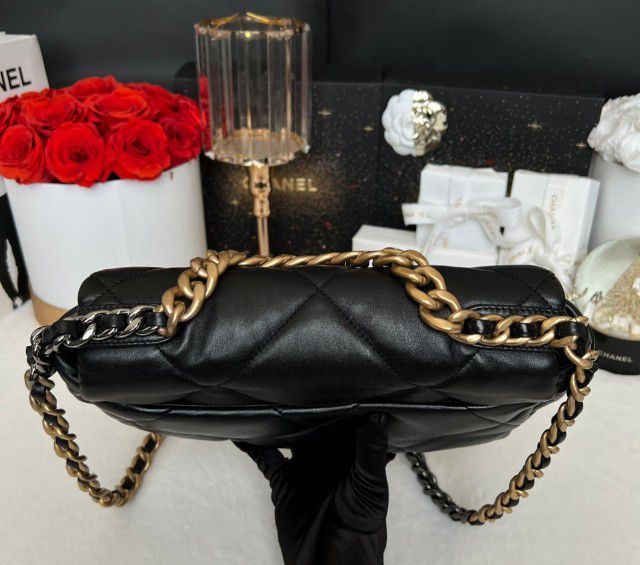 กระเป๋า chanel 19 สภาพสวย  รูปที่ 7