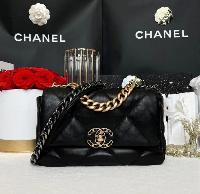 กระเป๋า chanel 19 สภาพสวย 