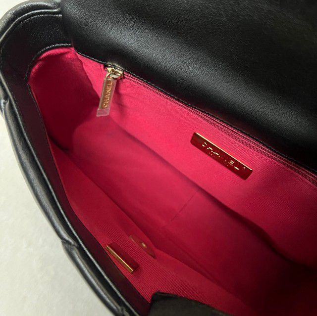 กระเป๋า chanel 19 สภาพสวย  รูปที่ 8
