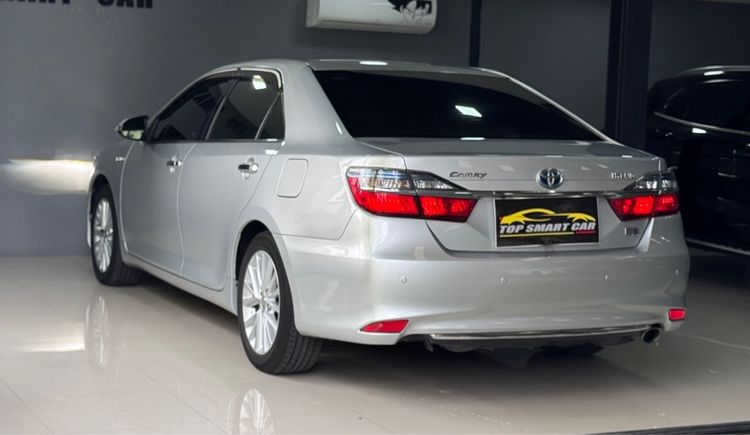 Toyota Camry 2017 2.5 HV Premium Sedan ไฮบริด ไม่ติดแก๊ส เกียร์อัตโนมัติ บรอนซ์เงิน รูปที่ 4