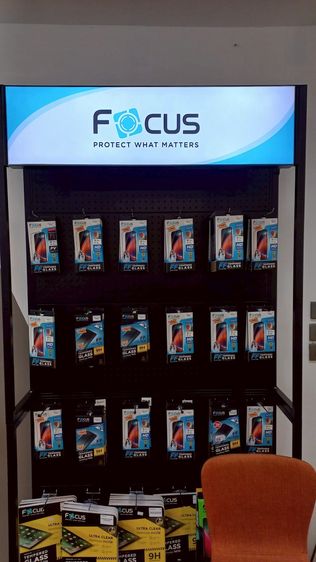 ตู้แขวนสินค้า เหล็กฉาก สีดํา ตะแกรงเจาะรู แบบในห้าง