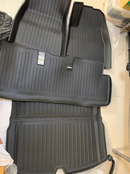 พรมปูพื้นรถยนต์ Tesla รูปที่ 2
