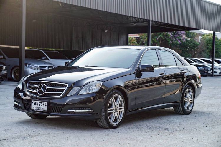 รถ Mercedes-Benz E-Class E200 สี ดำ