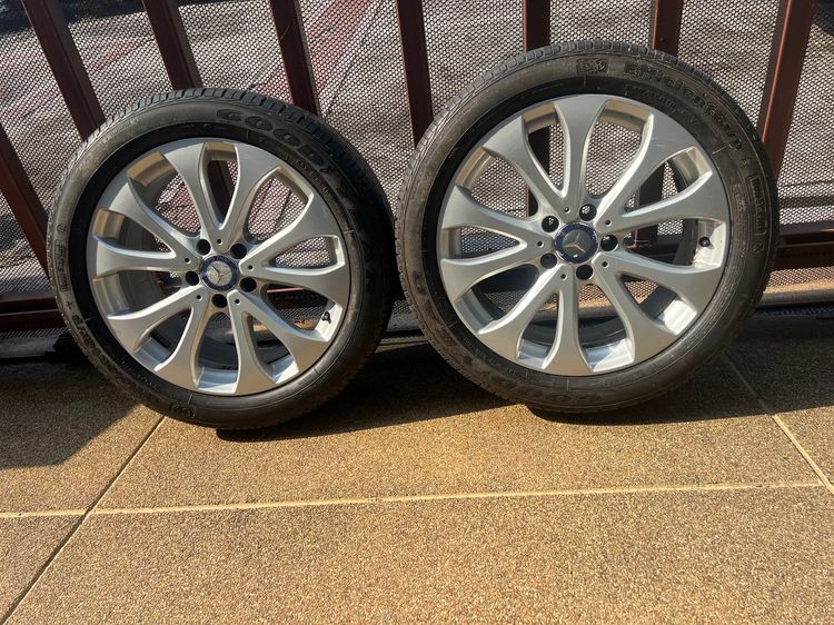 ล้อแม็กซ์ Benz พร้อมยาง Goodyear Run on flat245-45-18 สภาพดี