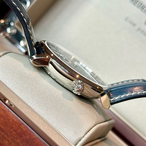 ‼️New‼️Frederqiue Constant slimline Moonphase blue Roman dial Full set รูปที่ 8