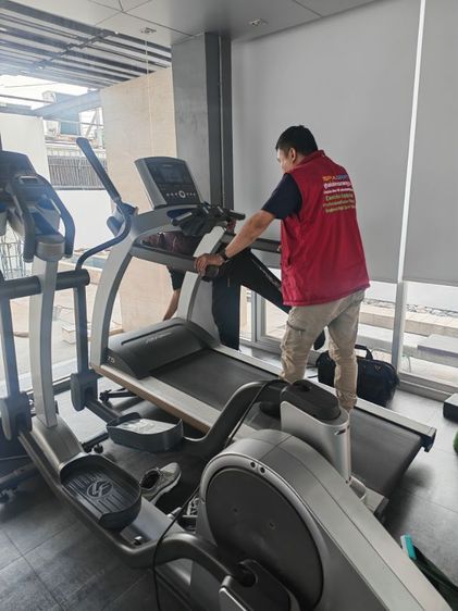 ช่างซ่อมลู่วิ่งไฟฟ้าLifefitnes เครื่องเดินวงรีLifefitness ช่างซ่อมลู่วิ่งไฟฟ้ารามคำแหงซอย8 ซ่อมได้ทุกรุ่น ทุกยี่ห้อ ทุกอาการ บริการถึงบ้านท่านทั่วไทย


 รูปที่ 5