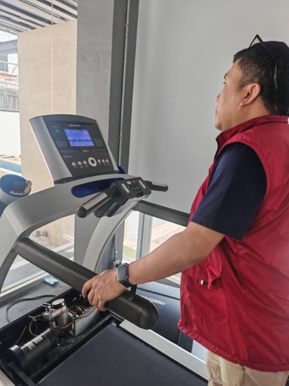 ช่างซ่อมลู่วิ่งไฟฟ้าLifefitnes เครื่องเดินวงรีLifefitness ช่างซ่อมลู่วิ่งไฟฟ้ารามคำแหงซอย8 ซ่อมได้ทุกรุ่น ทุกยี่ห้อ ทุกอาการ บริการถึงบ้านท่านทั่วไทย


 รูปที่ 10