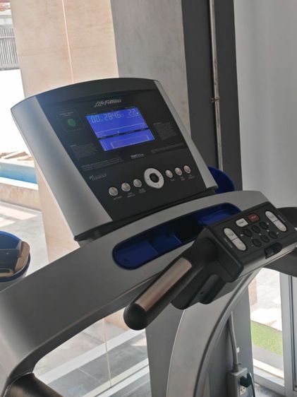ช่างซ่อมลู่วิ่งไฟฟ้าLifefitnes เครื่องเดินวงรีLifefitness ช่างซ่อมลู่วิ่งไฟฟ้ารามคำแหงซอย8 ซ่อมได้ทุกรุ่น ทุกยี่ห้อ ทุกอาการ บริการถึงบ้านท่านทั่วไทย


