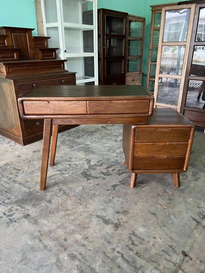 โต๊ะทำงานไม้สัก มินิมอล