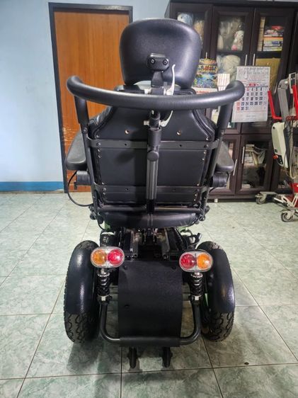 รถเข็นไฟฟ้า สำหรับผู้สูงอายุ หรือ ผู้ป่วย รูปที่ 2
