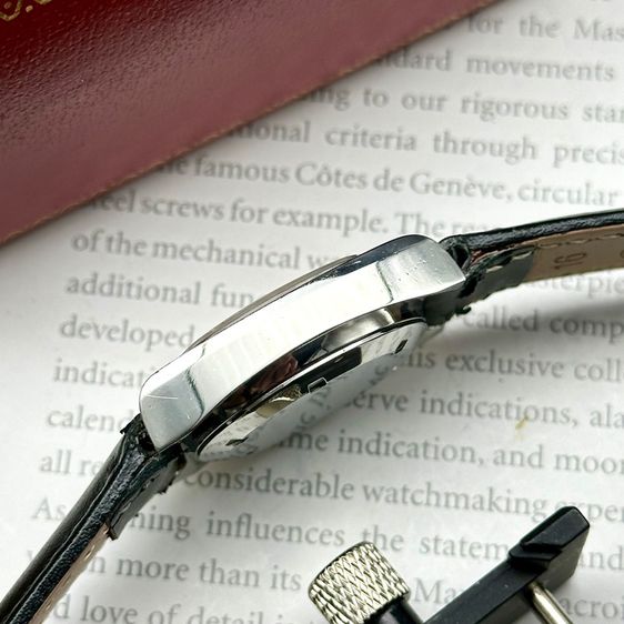 Vintage 1974’s Omega Genève automatic tonneau silver dial  รูปที่ 6
