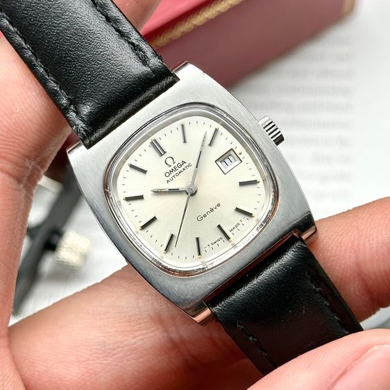 Vintage 1974’s Omega Genève automatic tonneau silver dial  รูปที่ 2