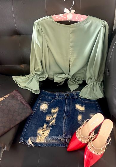 เสื้อครอปมือสองแบรนด์ชีอิน รูปที่ 2
