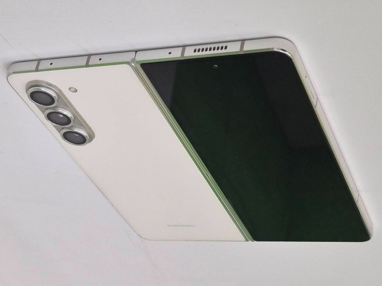 Samsung Galaxy Z Fold5 สีครีม RAM 12GB  จอใหญ่พับได้ เครื่องสวย อุปกรณ์ครบ พร้อมใช้งาน รูปที่ 8