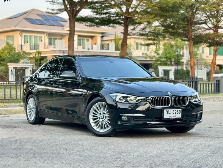 BMW Series 3 2018 320d Sedan ดีเซล ไม่ติดแก๊ส เกียร์อัตโนมัติ ดำ รูปที่ 3