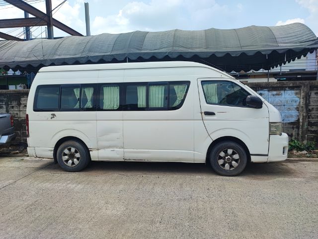 Toyota Commuter 2009 2.7 Van เบนซิน NGV เกียร์อัตโนมัติ ขาว รูปที่ 3