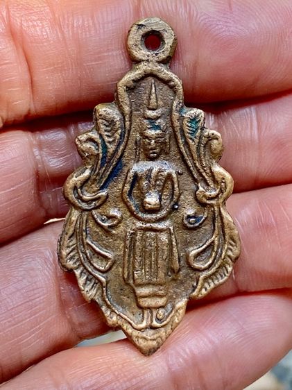 เหรียญหลวงพ่อวัดบ้านแหลม